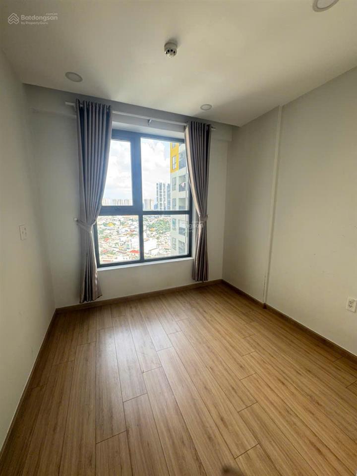 Cho thuê căn hộ bcons green view 2 phòng ngủ, 2 nhà vệ sinh, nội thất đầy đủ