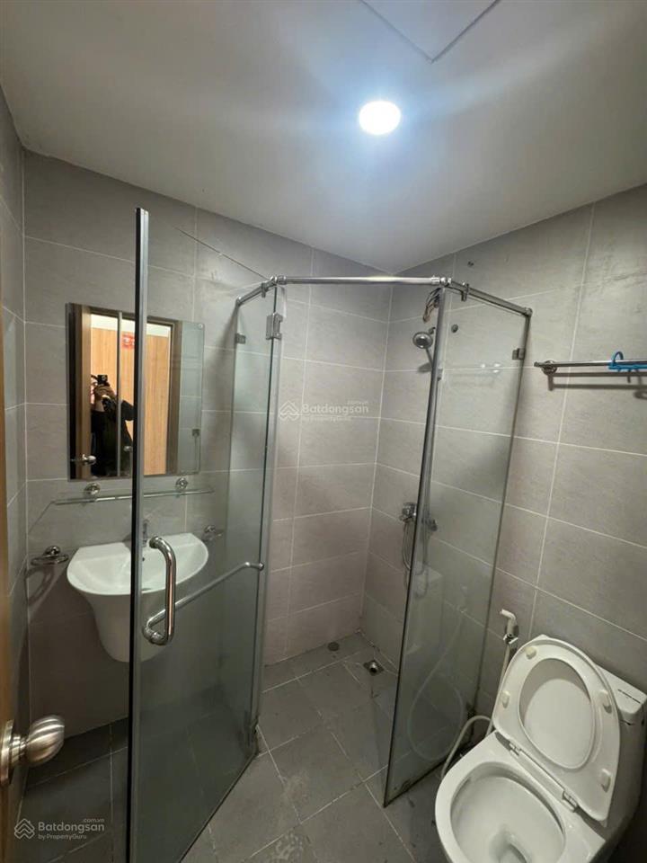 Cho thuê căn hộ bcons green view 2 phòng ngủ, 2 nhà vệ sinh, nội thất đầy đủ