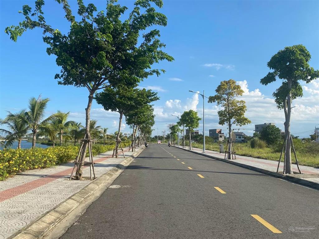 Sập hầm hòa xuân! chủ cắt lỗ 1 tỷ vì áp lực tài chính  bán đất view công viên đầm sen 125m2