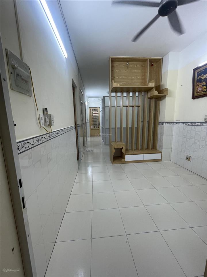 Cho thuê cc nguyên căn trung tâm q10, 3pn, 2wc, 2 máy lạnh, máy giặt