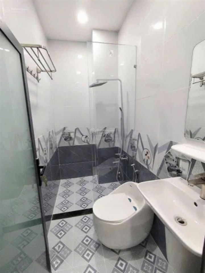 Bán gấp nhà đoàn nguyễn tuấn  an phú tây, bình chánh  sổ hồng riêng