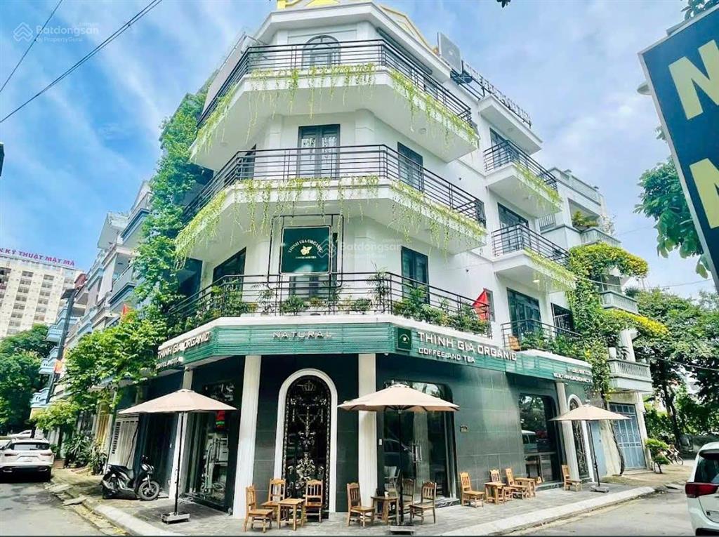 Liền kề đẹp. hoa hậu. lô góc. phố chiến thắng  kđt văn quán  hà đông. view vườn hoa. tổng mt 18m