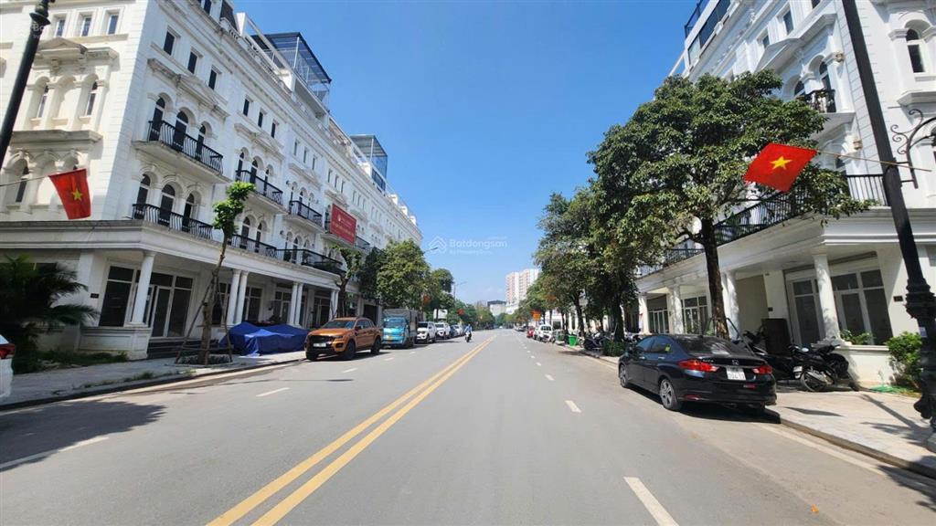Liền kề. kđt louis city. gần mặt phố. lê quang đạo. view công viên. thang máy m. sổ đỏ đẹp. phân lô