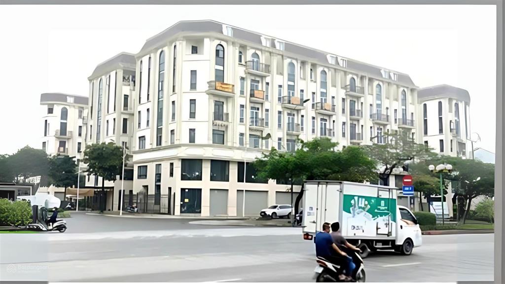 Biệt thự kđt him lam  vạn phúc. lô góc. cán bộ. mặt đường đôi. rộng 4 ô tô tránh. không qh. mt 28m