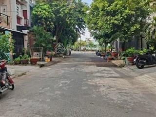 Lô đất vị trí đẹp trong khu 10ha. giá tốt so với khu vực, sổ hồng riêng.