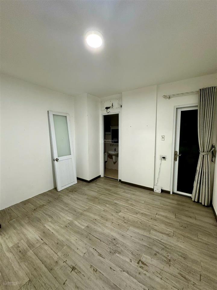 Cho thuê căn góc 81,4m2, nội thất đẹp, view thoáng
