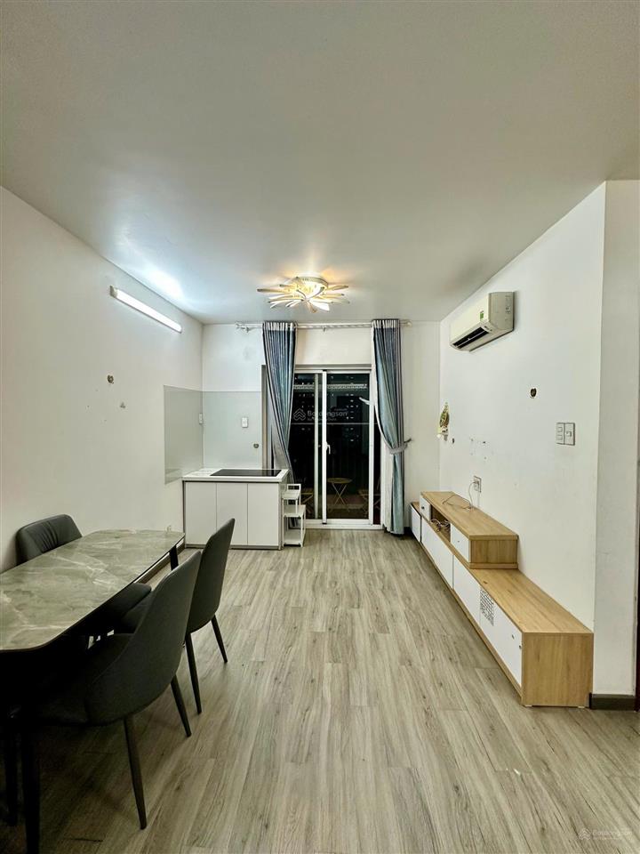 Cho thuê căn góc 81,4m2, nội thất đẹp, view thoáng