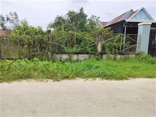 Bán gấp lô đất mặt tiền đường bê tông, dt 150m2, sổ hồng riêng