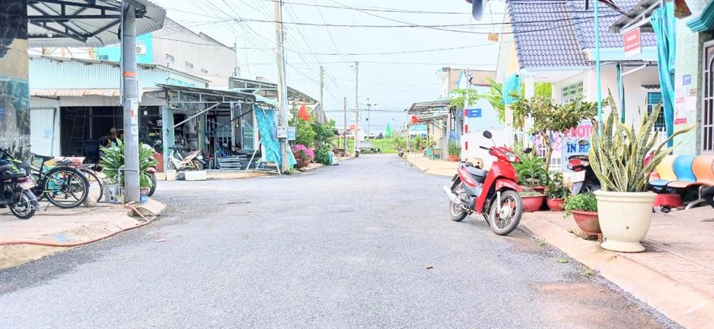 Cần bán gấp đất sát mặt tiền đường n2, chợ mỹ đông, đồng tháp giá rẻ. sổ hồng riêng chính chủ