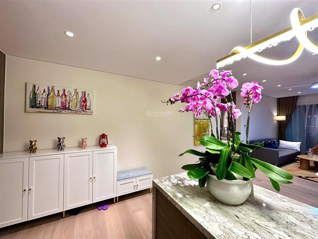 Chính chủ cần bán căn hộ 2 phòng ngủ 75m2 chung cư bonanza 23 duy tân, cầu giấy.  0937 466 ***