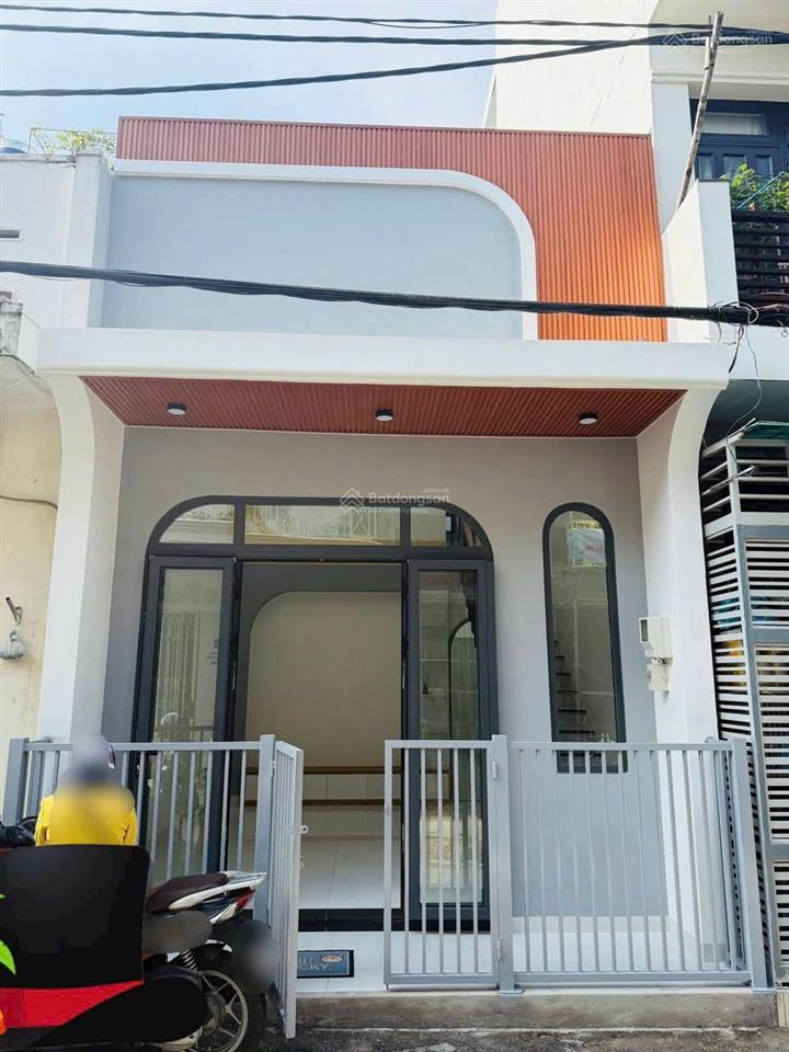 Bán nhà mới 1 xẹt đường man thiện cách đường man thiện 50m, sổ hồng riêng, full nội thất