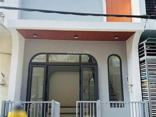 Bán nhà mới 1 xẹt đường man thiện cách đường man thiện 50m, sổ hồng riêng, full nội thất