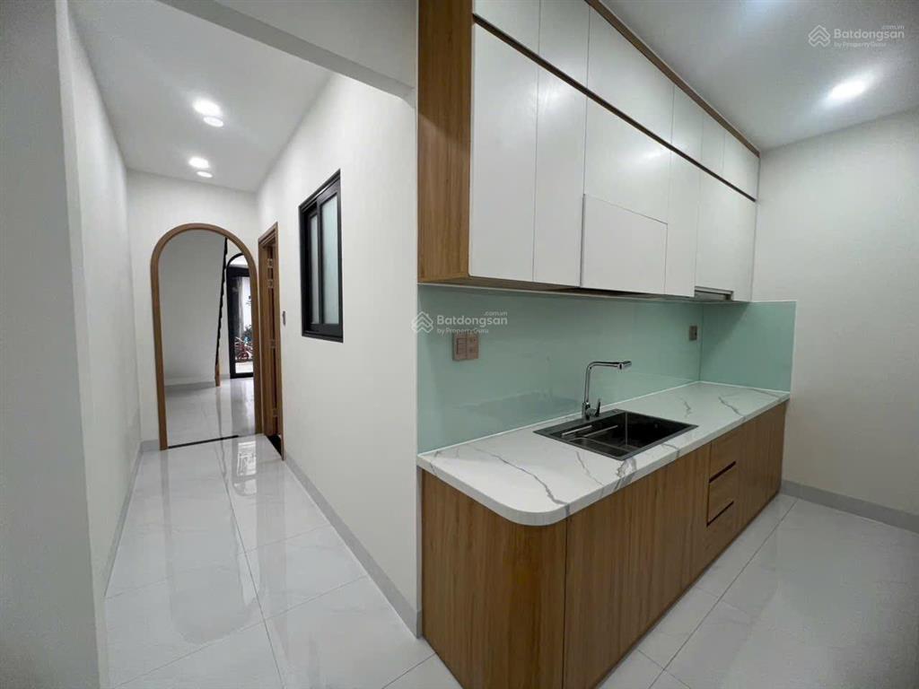 Bán nhà mới 1 xẹt đường man thiện cách đường man thiện 50m, sổ hồng riêng, full nội thất