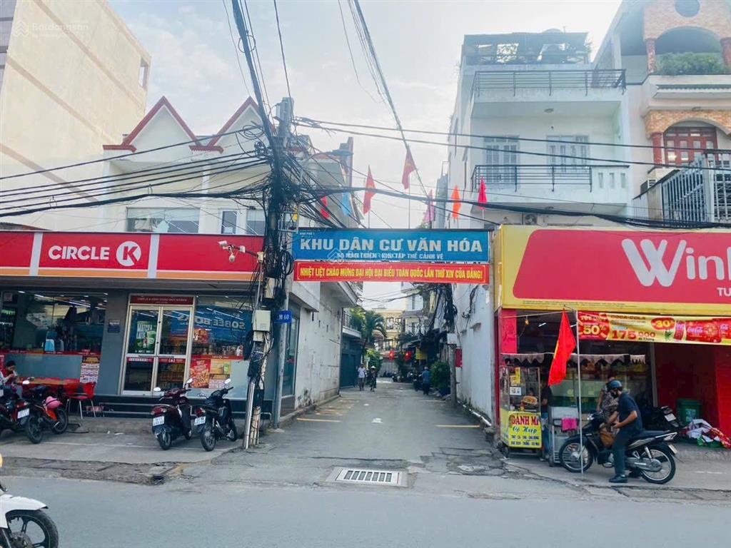 Bán nhà mới 1 xẹt đường man thiện cách đường man thiện 50m, sổ hồng riêng, full nội thất