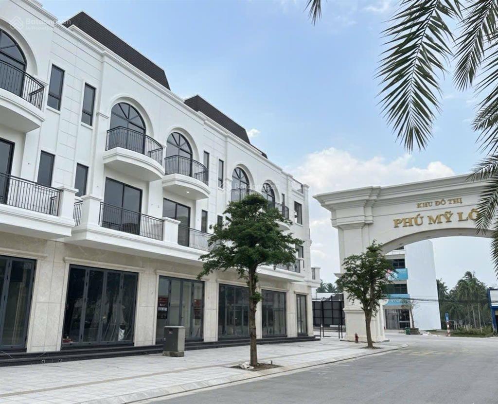Bán nhà phố tam quan 2 mặt tiền ql1a  giá 3 tỷ 450  sổ đỏ sẵn