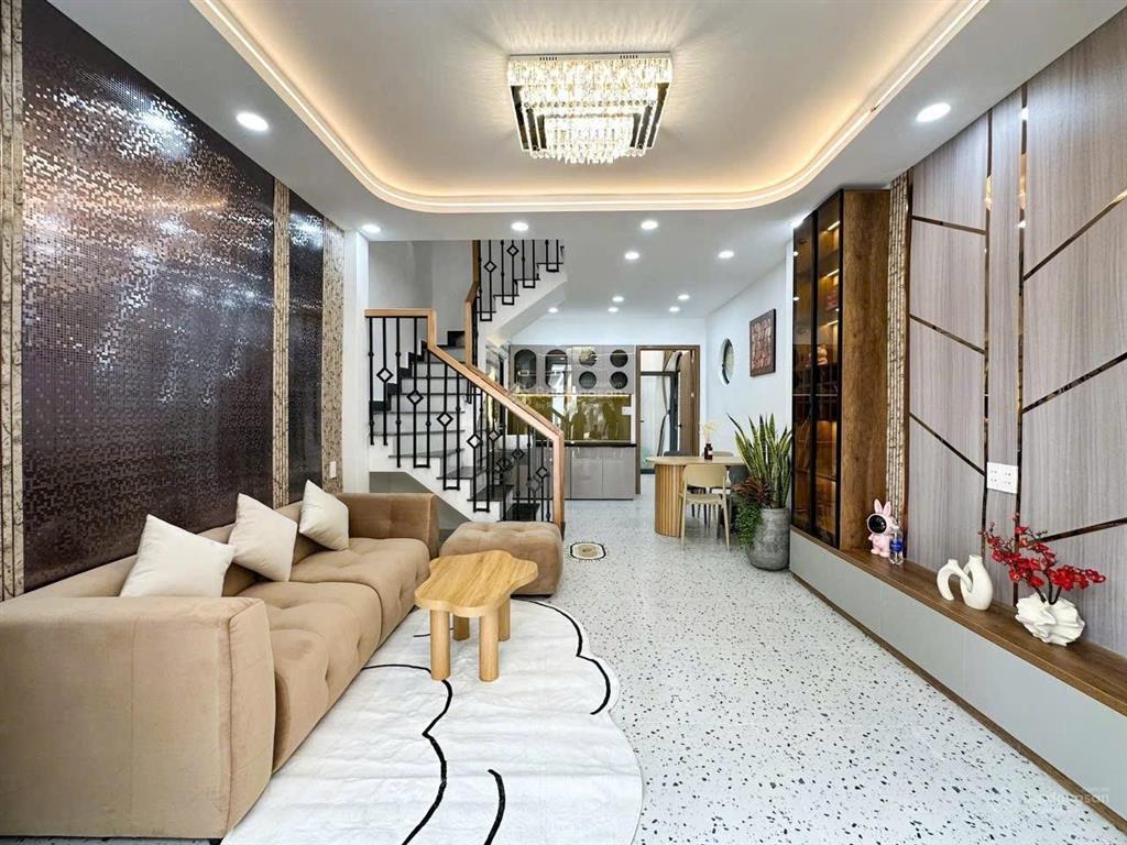 Tết sắp đến  chủ nhà cần ra gấp căn nhà  trần khắc chân, quận 1. giá 3,280tỷ  dt 47,5m2