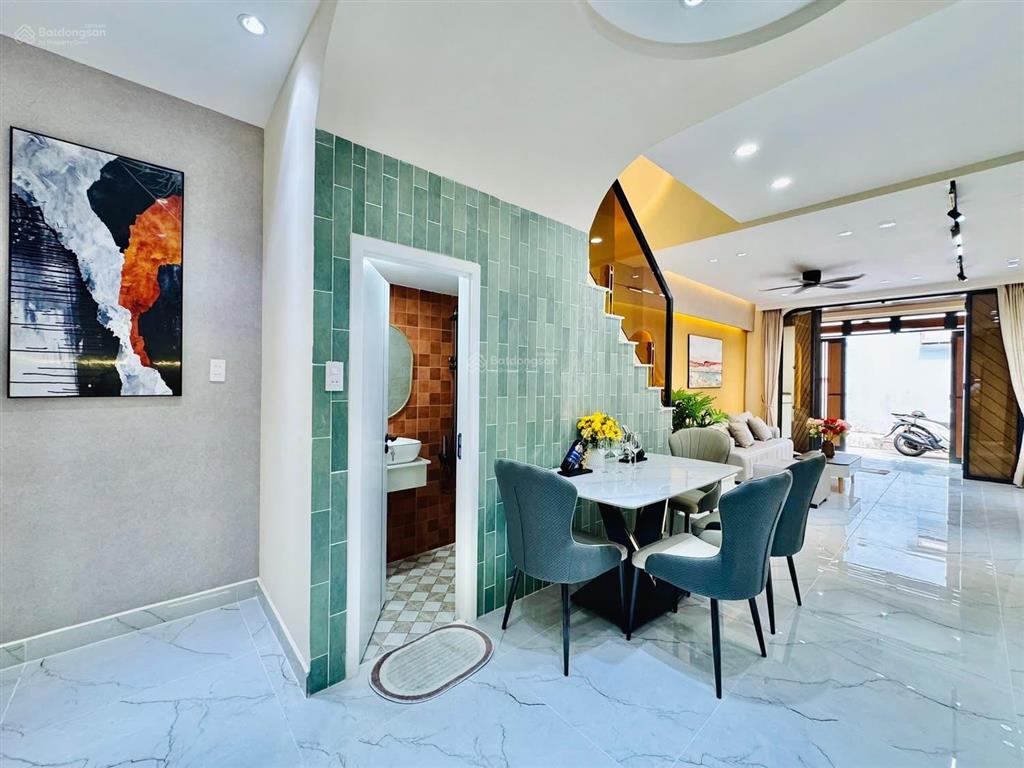 Bán nr 3pn, 3wc, 50m2 tại đường số 8, q.gò vấp, giá 6.45 tỷ, bao đẹp hot!