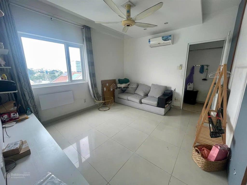 C/c saigon tower, thoại ngọc hầu, tân phú  2p ngủ,69m2, 8tr/th