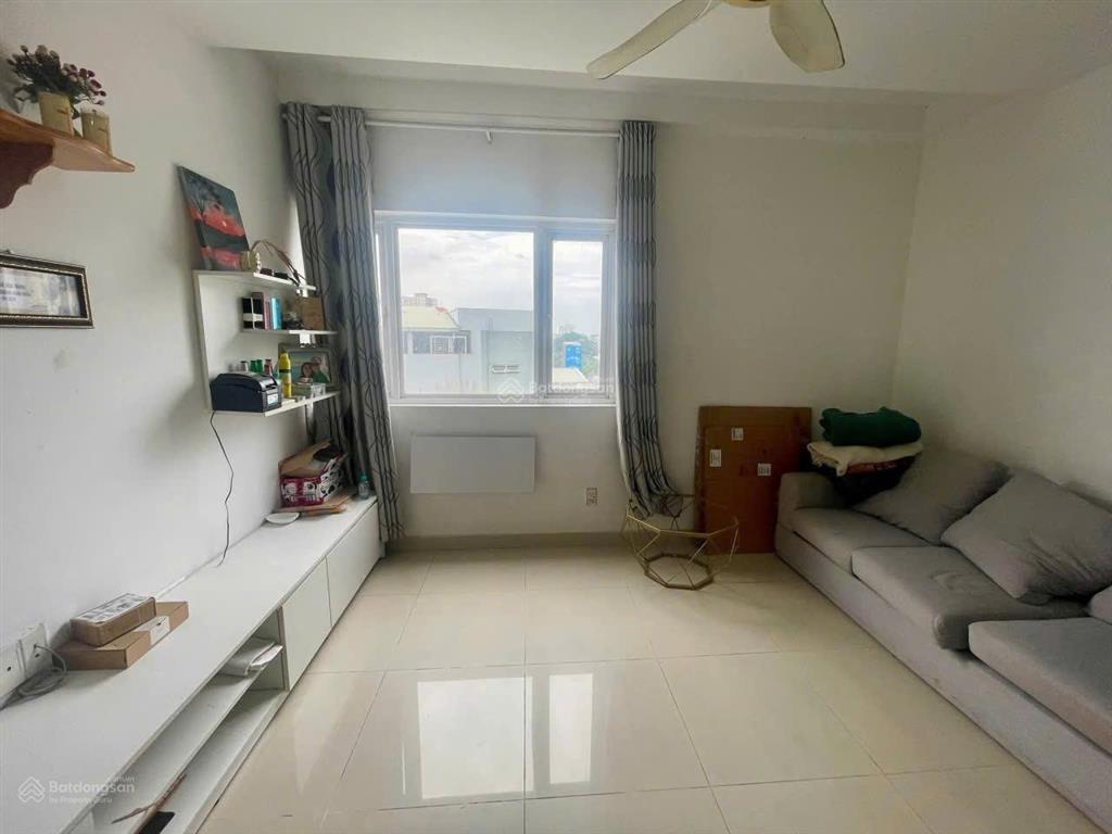 C/c saigon tower, thoại ngọc hầu, tân phú  2p ngủ,69m2, 8tr/th