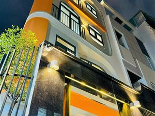 Gấp bán nhà riêng tại phan xích long, 39m2, đẹp xuất sắc, thoáng mát, đầy đủ tiện nghi