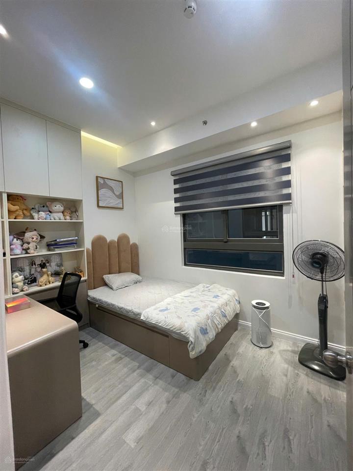 Cần tiền bán nhanh căn hộ dockland sài gòn  116m2  3pn  full nt đẹp cao cấp mới 100%. giá 8,2 tỷ