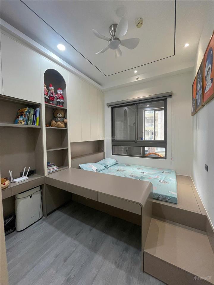 Cần tiền bán nhanh căn hộ dockland sài gòn  116m2  3pn  full nt đẹp cao cấp mới 100%. giá 8,2 tỷ