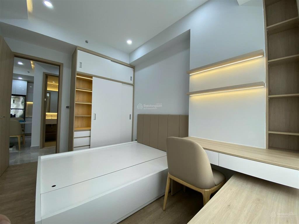 Kẹt tiền bán gấp căn hộ cao cấp midtown m8 phú mỹ hưng  75m2  2pn full nt  giá bán nhanh 9,8 tỷ