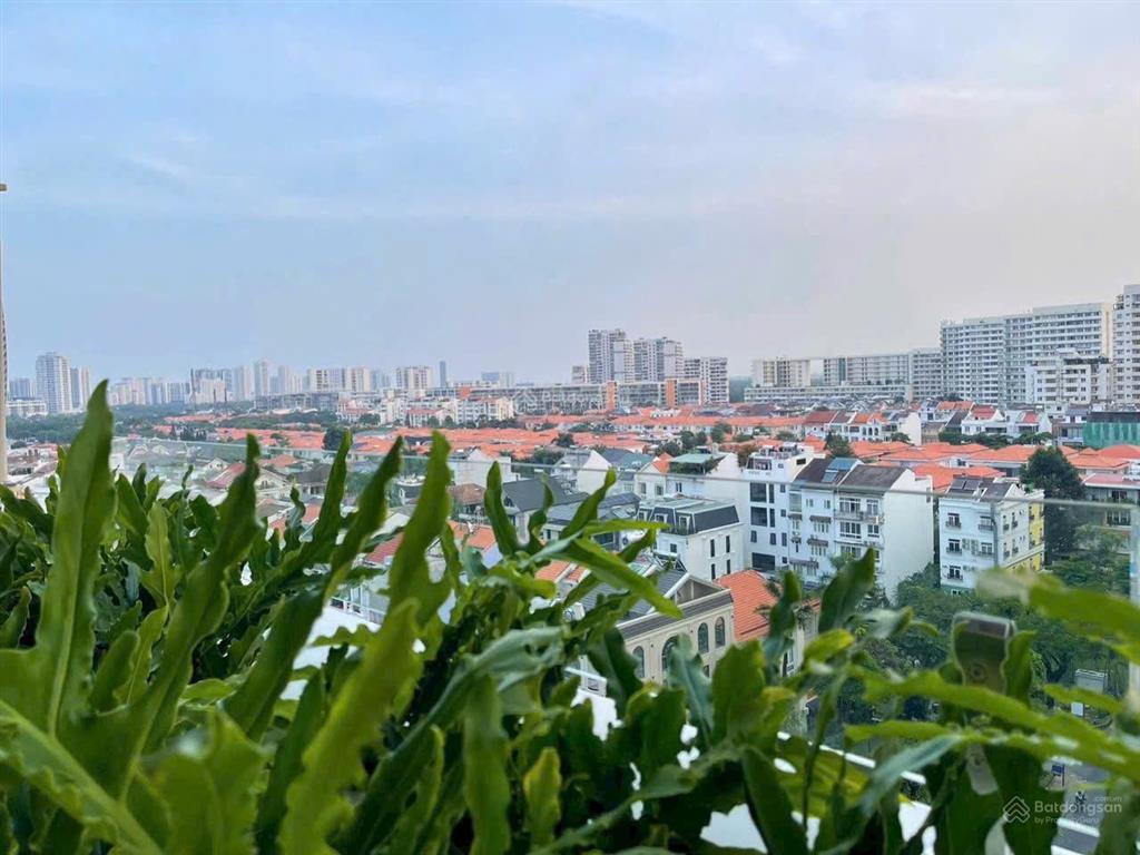 Kẹt tiền bán nhanh căn hộ parkview phú mỹ hưng, quận 7  106m2  sổ hồng 3pn. giá cực rẻ 8.8 tỷ.