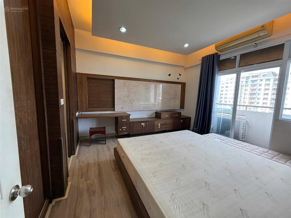 Siêu rẻ bán gấp căn hộ cảnh viên 3, phú mỹ hưng. 118m², view công viên, giá tốt 9,999 tỷ