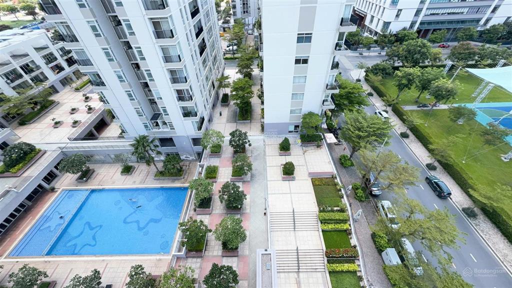 Rất cần tiền nên bán gấp căn hộ starhill phú mỹ hưng  quận 7. 3pn  2wc, nhà mới. giá rẻ 9.1 tỷ