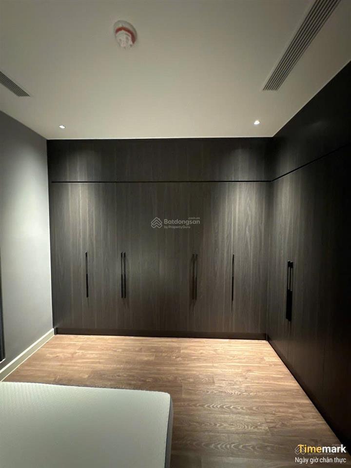 Cần tiền bán nhanh căn hộ cao cấp sunshine sky city  đường phú thuận. 2pn  góc  84m2 giá 6.8 tỷ