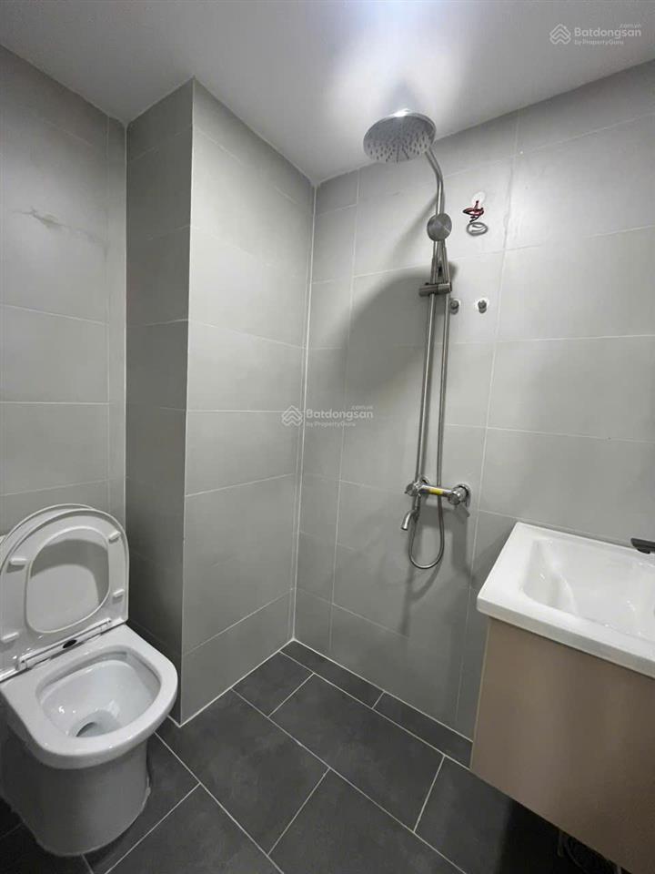 Chính chủ bán gấp căn hộ ngô gia tự q.10 55m2, nhà mới đẹp để lại nội thất