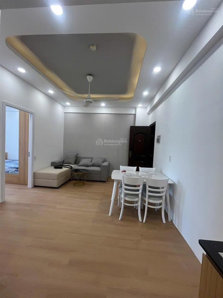 Chính chủ bán gấp căn hộ ngô gia tự q.10 55m2, nhà mới đẹp để lại nội thất