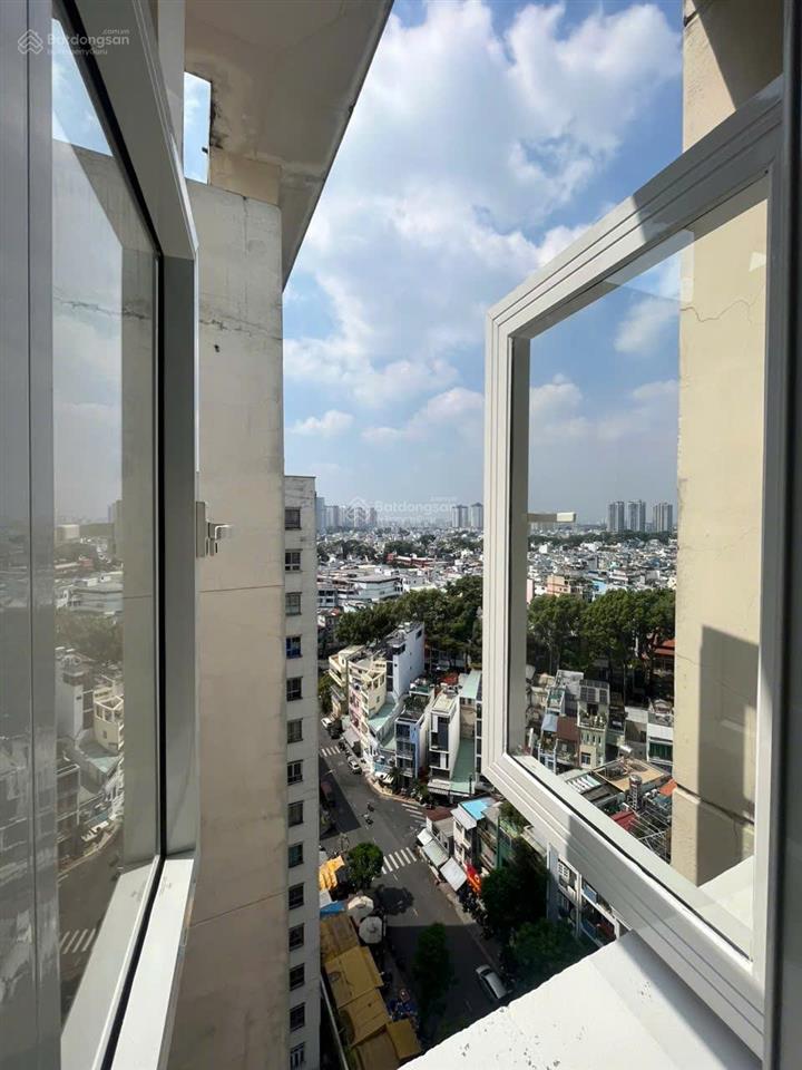 Chính chủ bán gấp căn hộ ngô gia tự q.10 55m2, nhà mới đẹp để lại nội thất