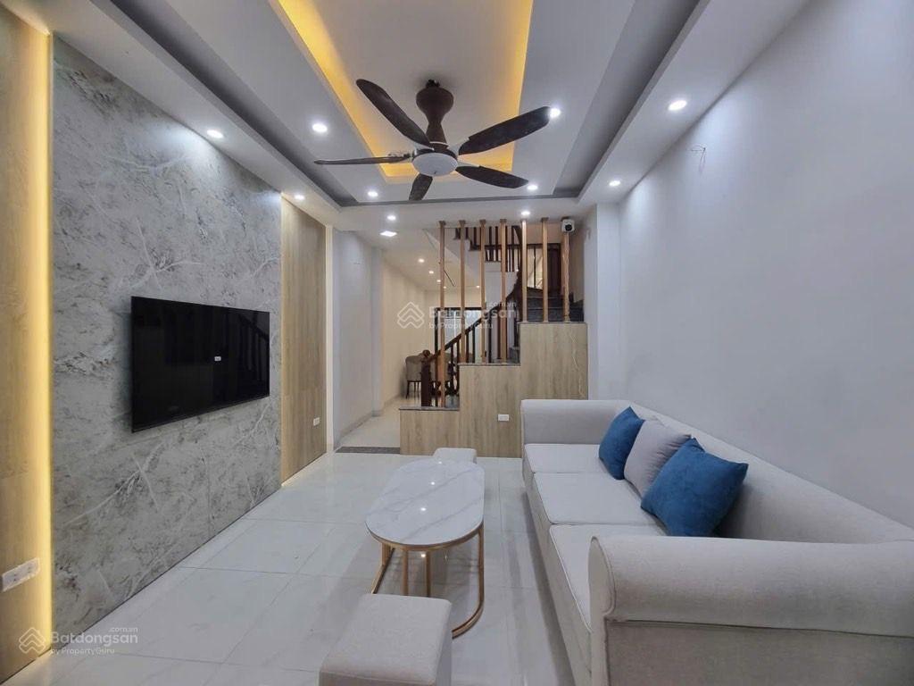 Siêu phẩm dân xây  gần oto  full nội thất ngõ thông