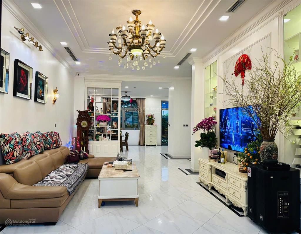 Bán biệt thự liền kề vinhomes riverside the harmony
dt 165m2