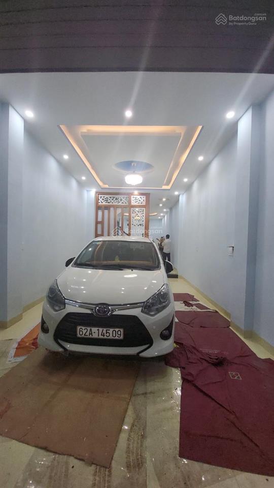 Bán nhà ngộp linh xuân thủ đức, dt 61,5m2/giá 2.650 tỷ nhà đang cho thuê 15tr/th. shr cụm tiện ích