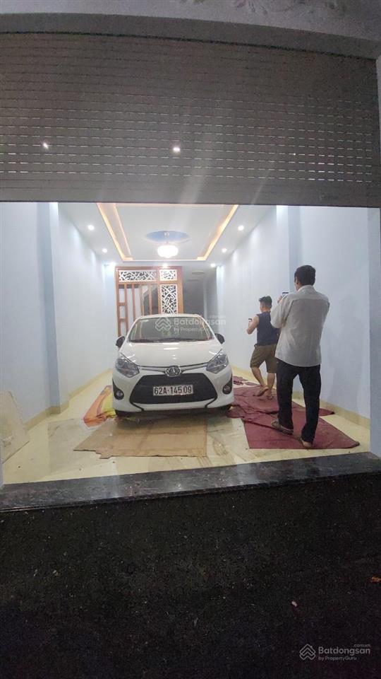 Bán nhà ngộp linh xuân thủ đức, dt 61,5m2/giá 2.650 tỷ nhà đang cho thuê 15tr/th. shr cụm tiện ích