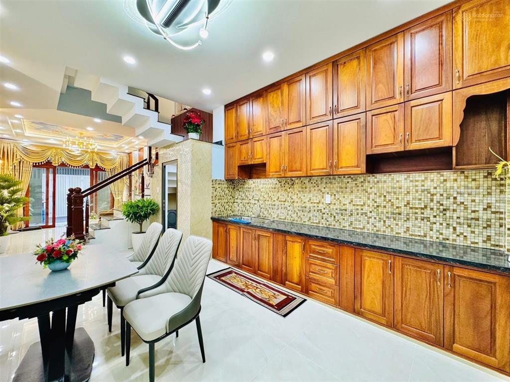 Bán nhà riêng tại lê hoàng phái hẻm 6m ô tô gò vấp dt 56m2, công năng 4pn, 5wc. thuê cao