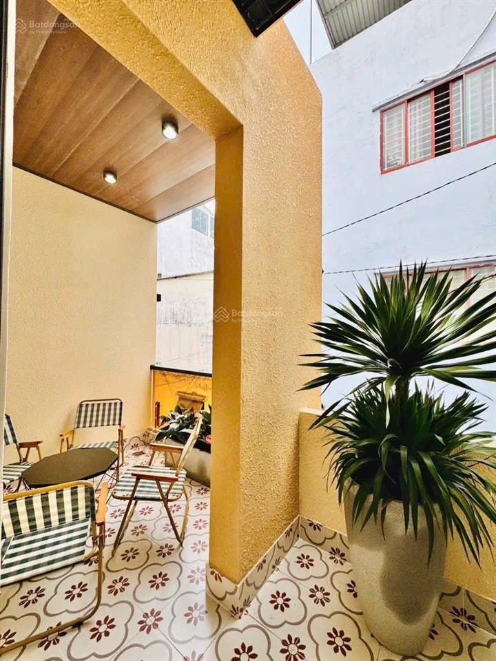 Nhà đẹp rộng vị trí trung tâm gò vấp  ngay trường thcs nguyễn du đường số 8 dt 56m2 shr