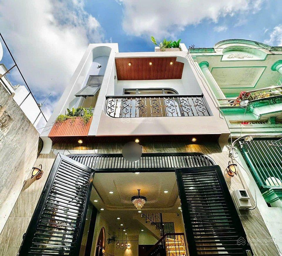 Nhà lạc long quân góc 2mtnhà 41m2/giá 5,870 tỷ có sổ gần cv văn hóa đầm senthuê khoán 10tr sổ hr