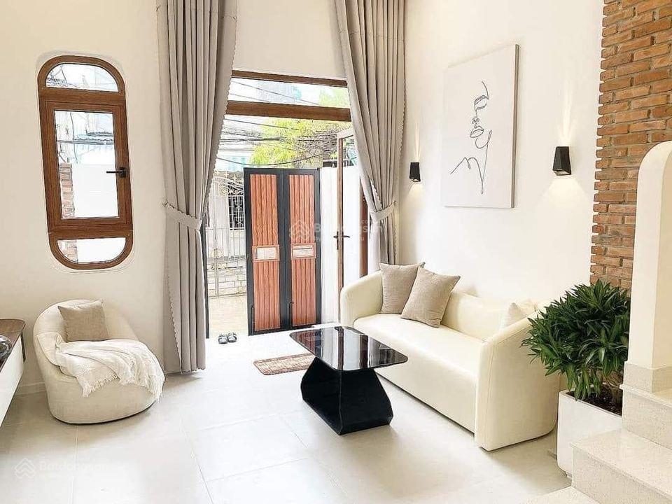 Bán nhanh nhà võ văn vân bình tân tphcm dt 58m2 3 tầng sổ hồng riêng  giá 3tỷ660 gần cầu dân sinh