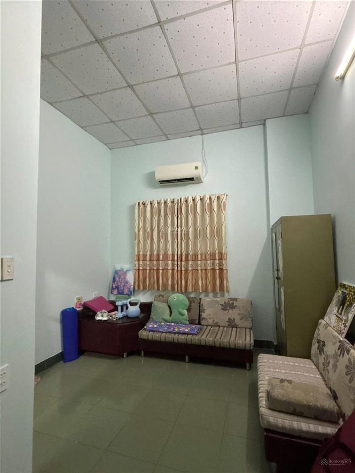 Tìm 12 nữ ở ghép nhà nguyên căn 4pm. bếp, nvs riêng. gần trường đh nguyễn tất thành, cđ công nghệ.