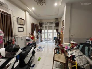 Chỉ nhỉnh 6 tỷ  nhà đẹp 4 tầng  dtcn 44 m2 ngay lê hồng phong, q10