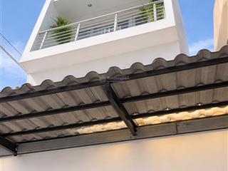 Chdv 9pn+10wc nguyễn trãi, q5  đang cho thuê dòng tiền 600tr/năm, ngang 5m, dtcn 50 m2  chỉ 8,9 ỷ