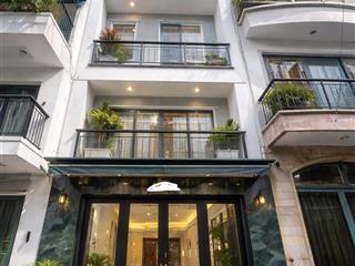 Hxh 3 tháng 2 q10 , 5 tầng btct  30m ra mặt tiền  giảm 1,5 tỷ còn nhỉnh 8 tỷ