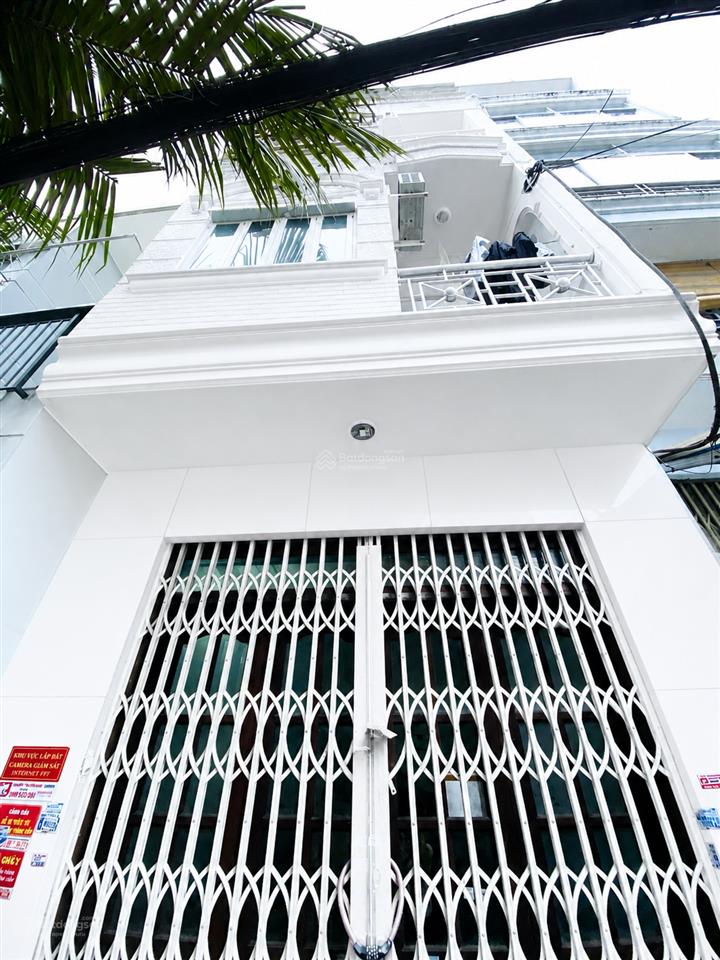 Căn hộ dịch vụ 7pn, 4 tầng ngay sát mt hồ bá kiện, q.10  giảm 1,2 tỷ bán gấp chỉ còn 7,3 tỷ