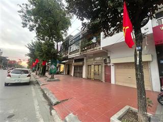 Bán nhà mặt đường đà nẵng ngay ngã 4 bưu điện vạn mỹ, 29 tỷ, 210m2, chính chủ