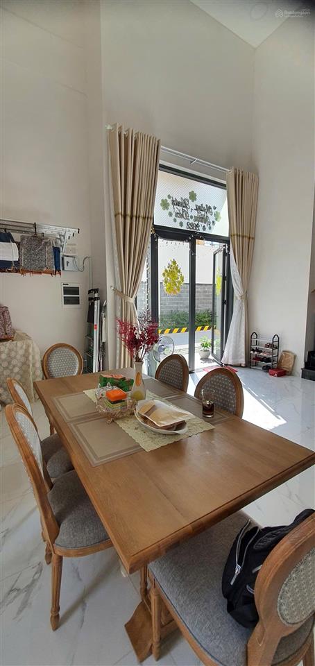Căn shophouse tặng full nội thất dính tường giá chỉ 8,5tỷ