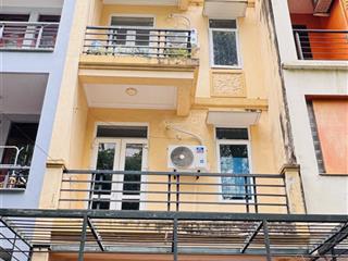 Chính chủ tôi cần thanh khoản trước tết tt18 kđt văn quán. dt 85m2, 5t, mt 4,5m. giá mong muốn 22tỷ